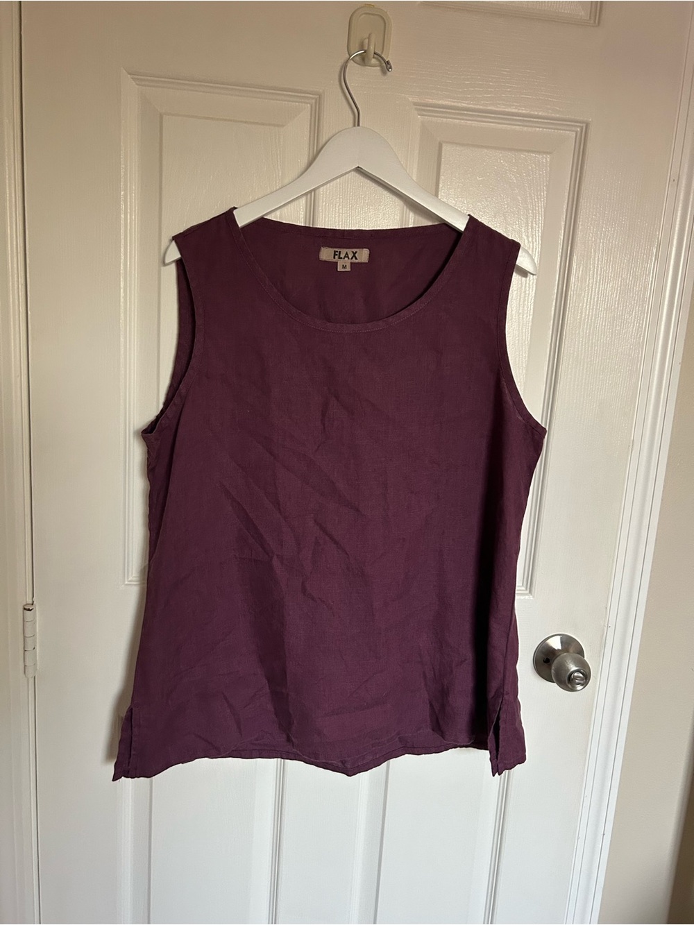 Flax Linen Sleeveless Tank Top in Plum